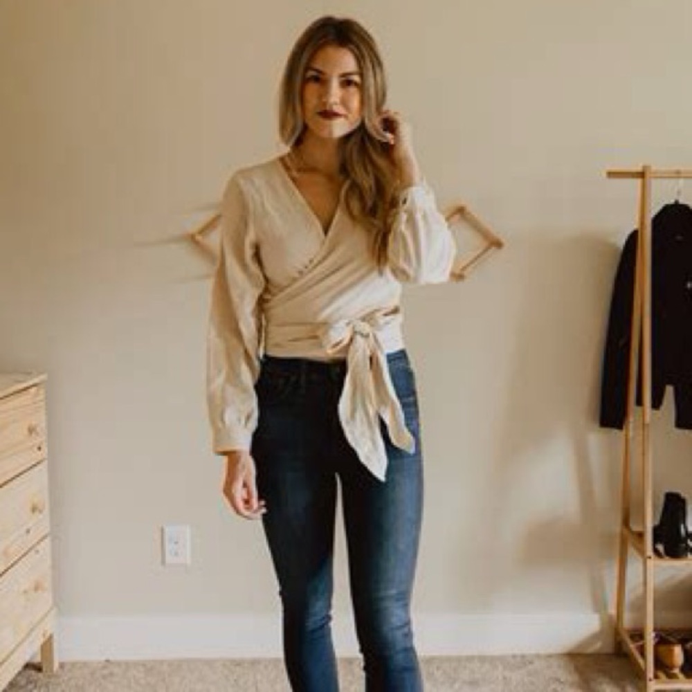 Emlee Reversible Thea Top in Ivory - Picture 2 of 9